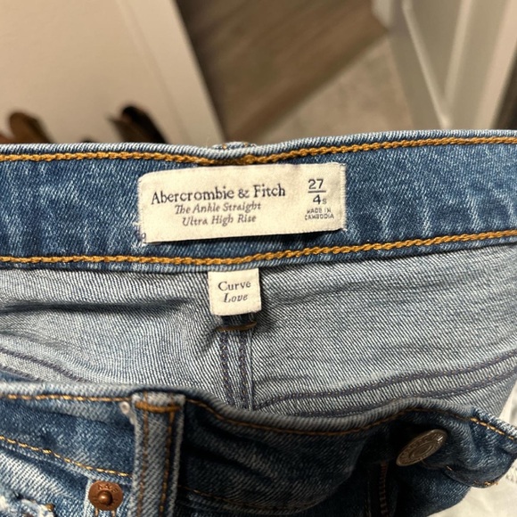 abercrombie and fitch jeans - Picture 3 of 5